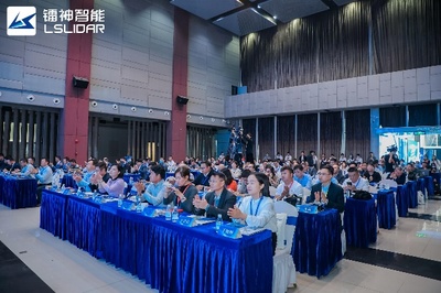 鐳神智能發布3D SLAM無人叉車，助力物流行業邁向無人化與智能化新時代