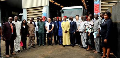 東風商用車在尼日利亞首批CKD組裝中重卡下線，物流行業協會表示歡迎